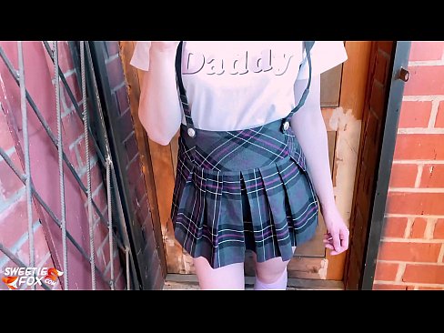 ❤️ 여학생은 그녀의 거시기를 깊이 빨고 수업 ​​대신 성교합니다. ❤️❌ 포르노 우리 ﹏
